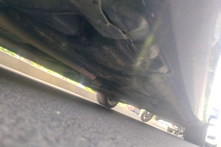 Used Mercedes-Benz E-Class 2011 E 300 L Fashion Prestige Model Chassis Front Left