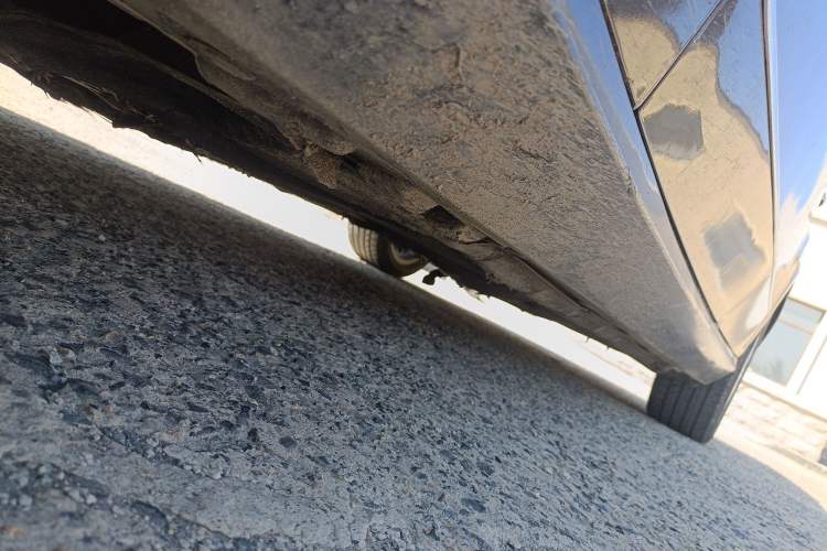 Used Mercedes-Benz E-Class 2011 E 300 L Elegant Model Chassis Front Left