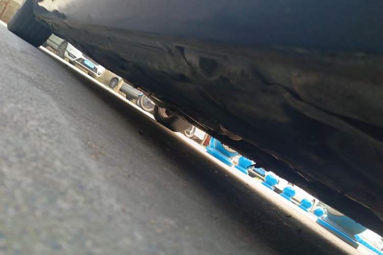 Used Mercedes-Benz E-Class 2011 E 200 L CGI Elegant Model Chassis Front Right