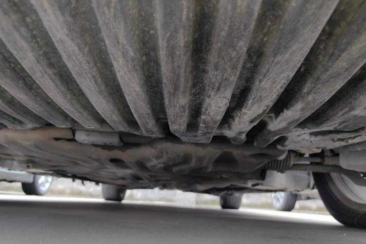 Used Mercedes-Benz E-Class 2011 E 300 L Fashion Prestige Model Chassis Front