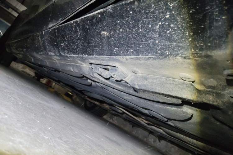Used Mercedes-Benz E-Class 2011 E 260 L CGI Fashion Model Chassis Rear Left
