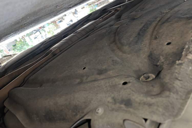 Used Mercedes-Benz E-Class 2011 E 300 L Elegant Model Chassis Rear Left