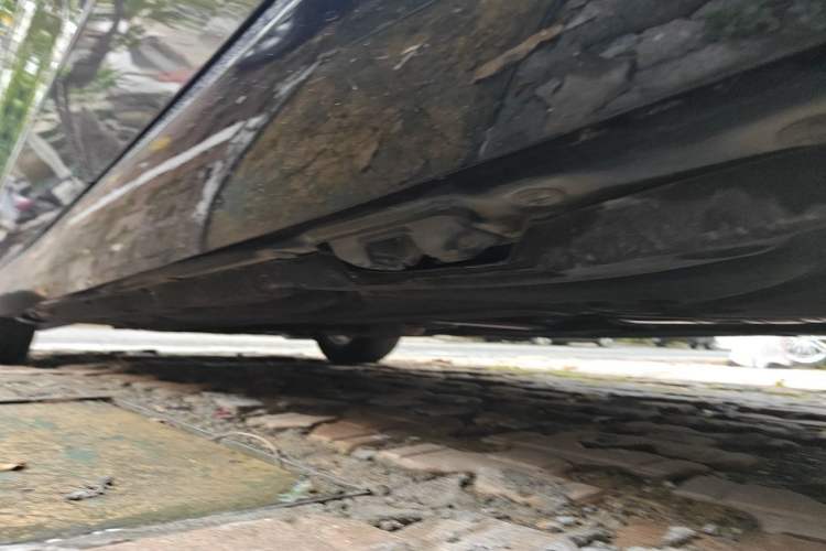 Used Mercedes-Benz E-Class 2011 E 260 L CGI Fashion Model Chassis Rear Left