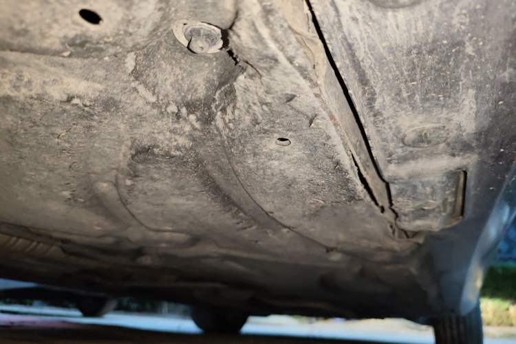 Used Mercedes-Benz E-Class 2011 E 300 L Elegant Model Chassis Rear Right