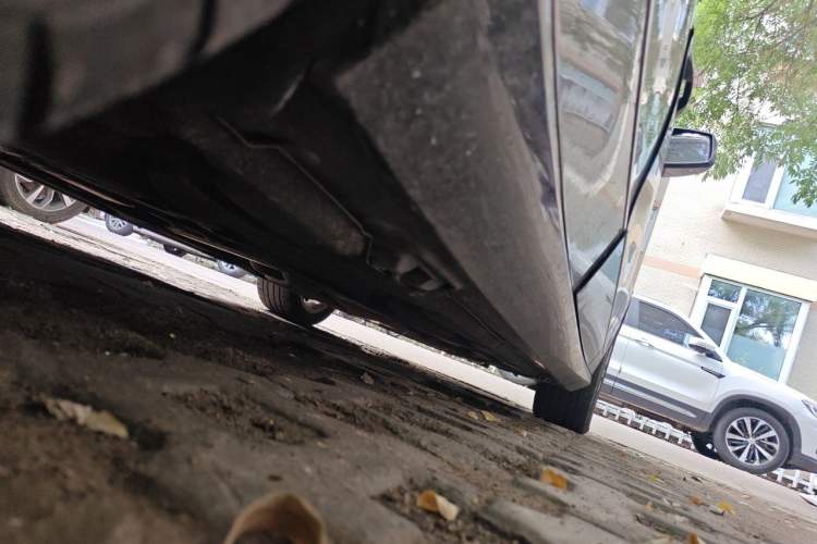 Used Mercedes-Benz E-Class 2011 E 300 L Elegant Model Chassis Rear Right