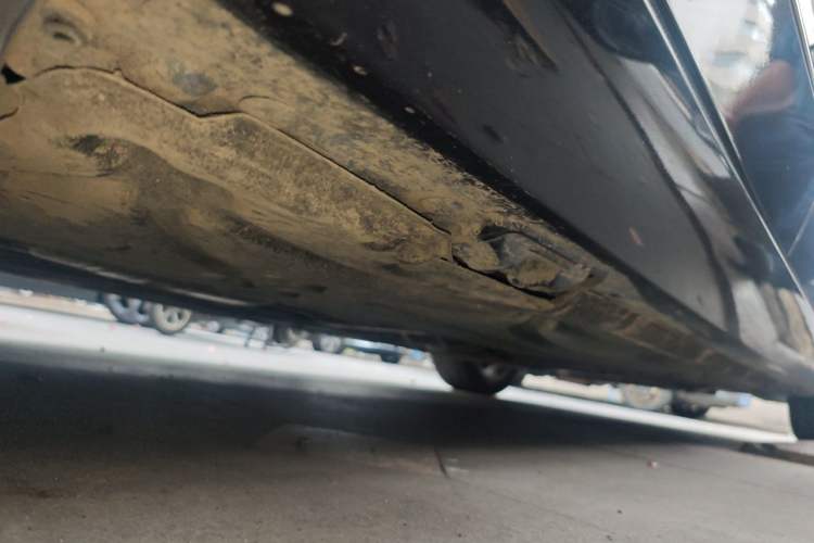 Used Mercedes-Benz E-Class 2011 E 300 L Elegant Model Chassis Rear Right