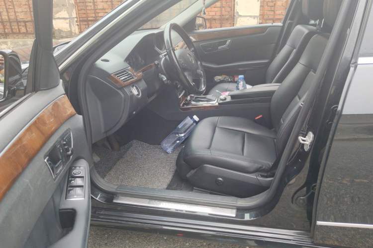 Used Mercedes-Benz E-Class 2011 E 200 L CGI Elegant Model Driver Seat