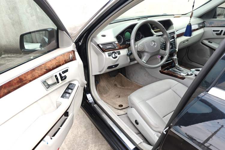 Used Mercedes-Benz E-Class 2011 E 200 L CGI Elegant Model Driver Seat