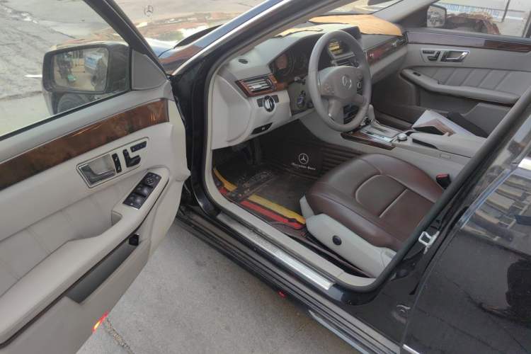 Used Mercedes-Benz E-Class 2011 E 200 L CGI Elegant Model Driver Seat