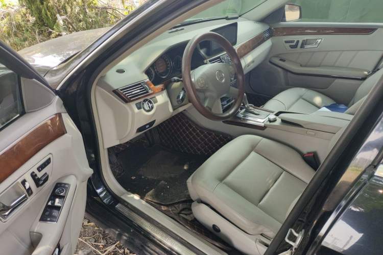 Used Mercedes-Benz E-Class 2011 E 200 L CGI Elegant Model Driver Seat