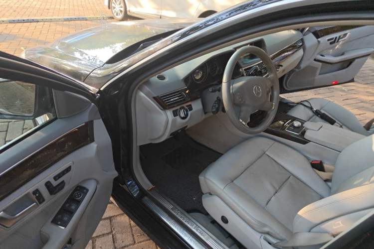 Used Mercedes-Benz E-Class 2011 E 200 L CGI Elegant Model Driver Seat