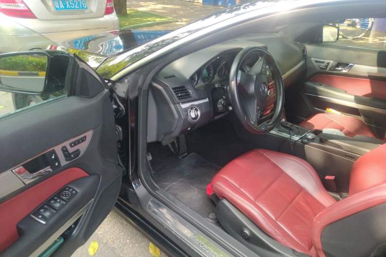 Used Mercedes-Benz E-Class 2011 E 260 CGI Coupe Driver Seat