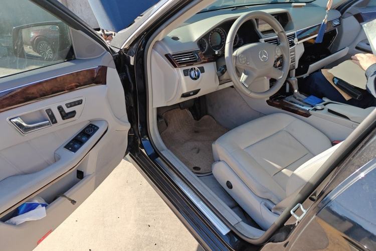 Used Mercedes-Benz E-Class 2011 E 200 L CGI Elegant Model Driver Seat