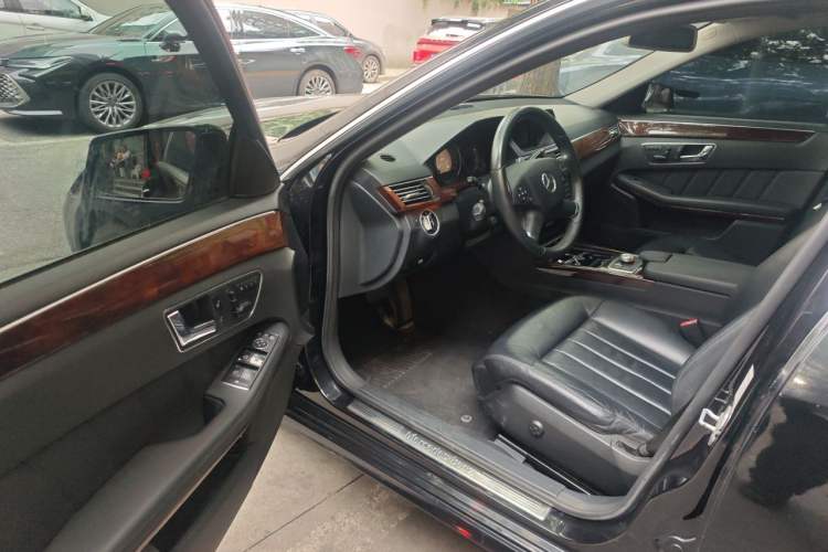 Used Mercedes-Benz E-Class 2011 E 300 L Elegant Model Driver Seat
