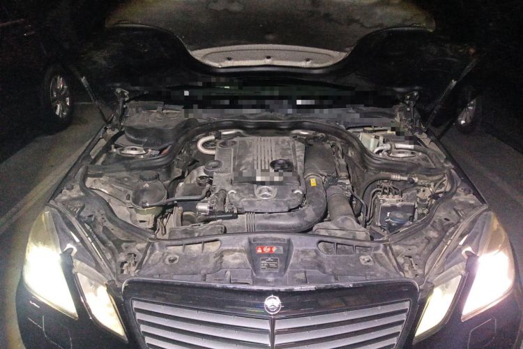 Used Mercedes-Benz E-Class 2011 E 200 L CGI Elegant Model Engine Bay