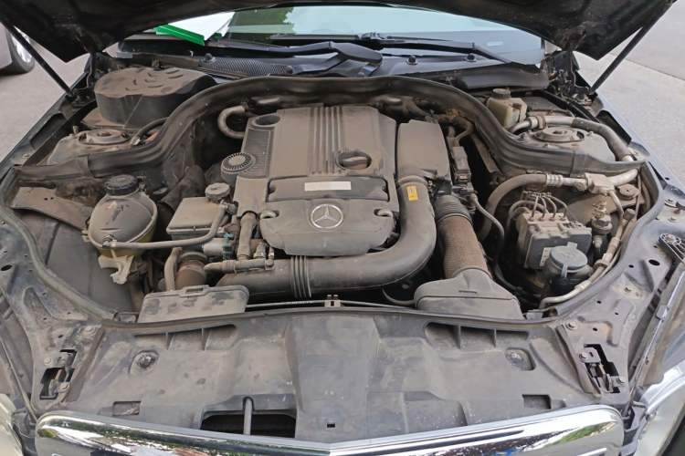 Used Mercedes-Benz E-Class 2011 E 200 L CGI Elegant Model Engine Bay