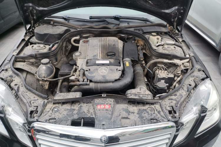Used Mercedes-Benz E-Class 2011 E 200 L CGI Elegant Model Engine Bay