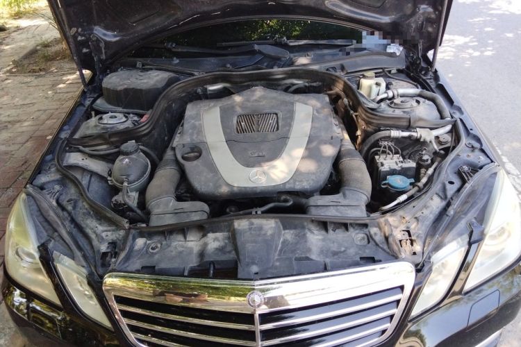 Used Mercedes-Benz E-Class 2011 E 300 L Fashion Prestige Model Engine Bay