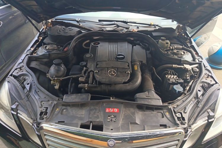 Used Mercedes-Benz E-Class 2011 E 200 L CGI Elegant Model Engine Bay