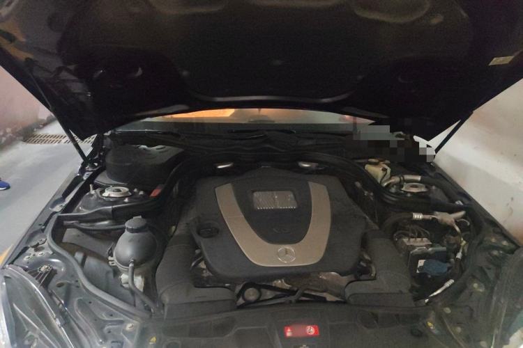 Used Mercedes-Benz E-Class 2011 E 300 L Elegant Model Engine Bay