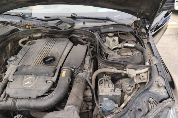 Used Mercedes-Benz E-Class 2011 E 200 L CGI Elegant Model Engine Bay Left