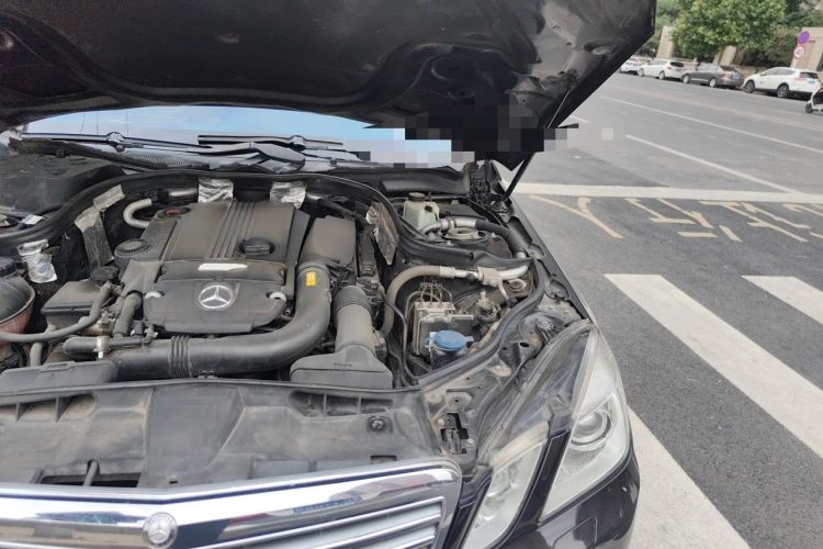 Used Mercedes-Benz E-Class 2011 E 200 L CGI Elegant Model Engine Bay Left