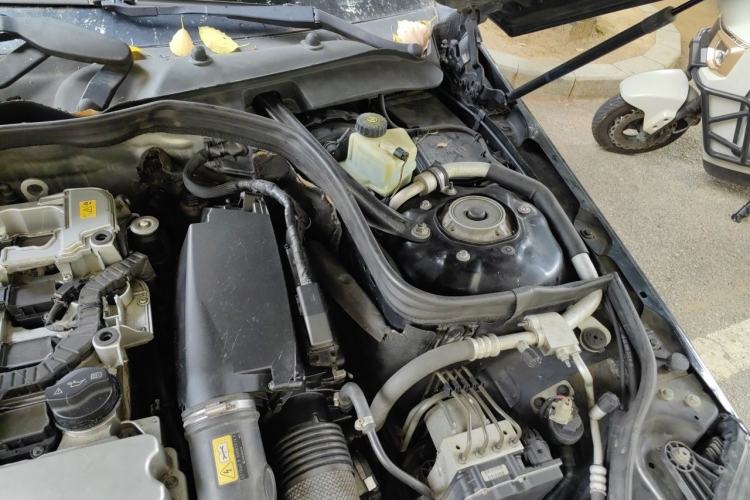 Used Mercedes-Benz E-Class 2011 E 200 L CGI Elegant Model Engine Bay Left