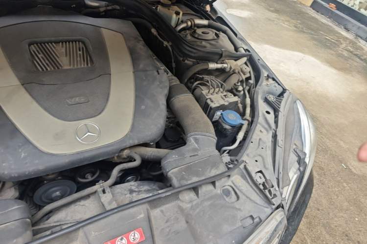 Used Mercedes-Benz E-Class 2011 E 300 L Elegant Model Engine Bay Left