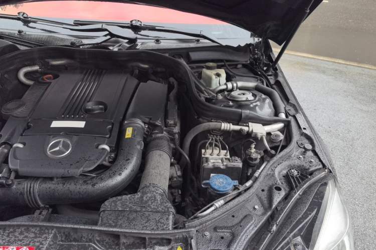 Used Mercedes-Benz E-Class 2011 E 200 L CGI Elegant Model Engine Bay Left