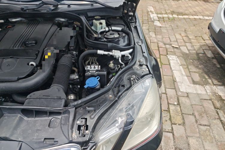 Used Mercedes-Benz E-Class 2011 E 200 L CGI Elegant Model Engine Bay Left