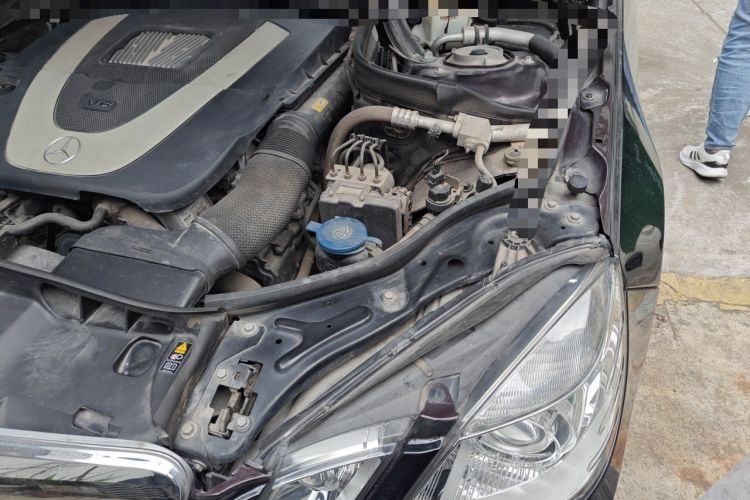 Used Mercedes-Benz E-Class 2011 E 300 L Elegant Model Engine Bay Left