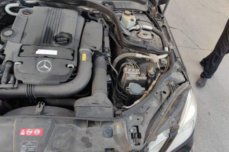 Used Mercedes-Benz E-Class 2011 E 200 L CGI Elegant Model Engine Bay Left