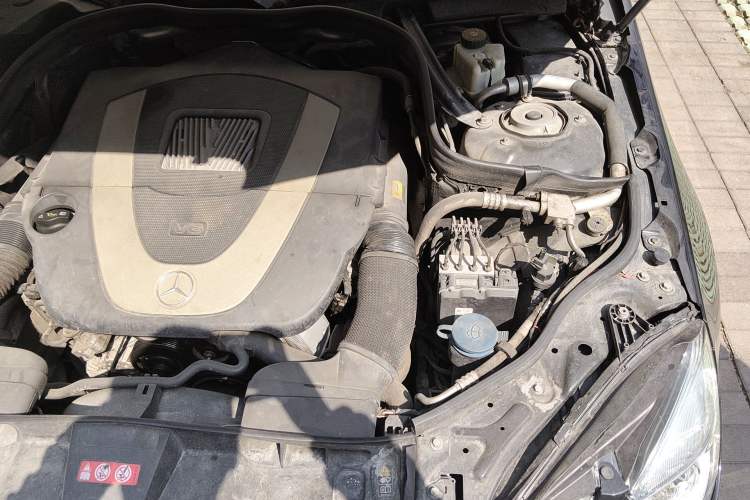 Used Mercedes-Benz E-Class 2011 E 300 L Elegant Model Engine Bay Left