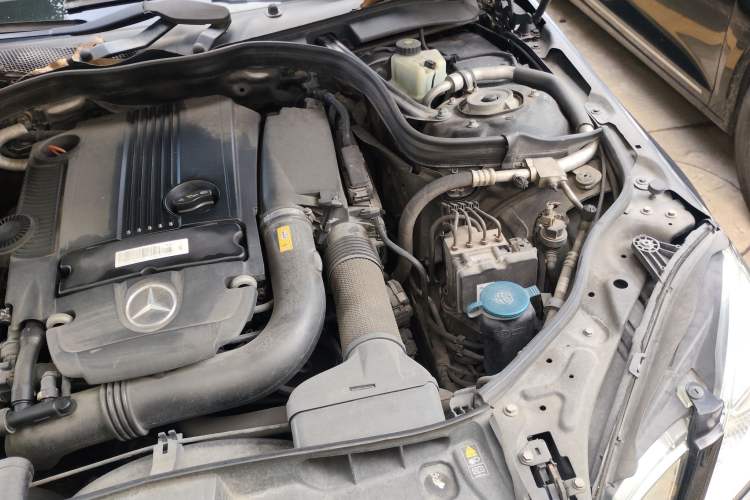 Used Mercedes-Benz E-Class 2011 E 200 L CGI Elegant Model Engine Bay Left