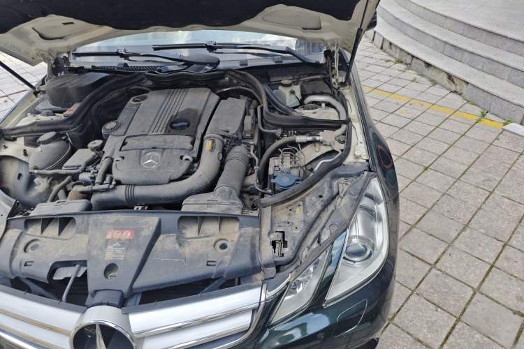Used Mercedes-Benz E-Class 2011 E 260 CGI Convertible Edition Engine Bay Left