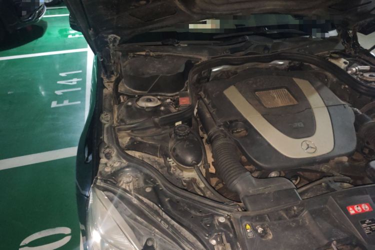 Used Mercedes-Benz E-Class 2011 E 300 L Elegant Model Engine Bay Right