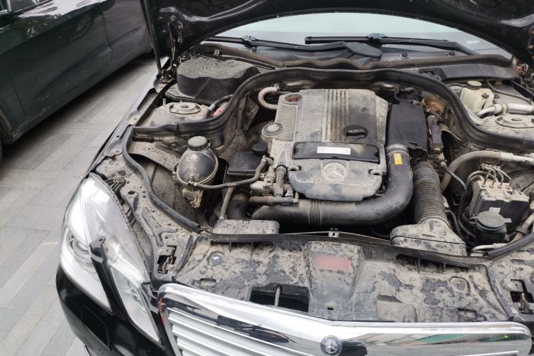 Used Mercedes-Benz E-Class 2011 E 200 L CGI Elegant Model Engine Bay Right