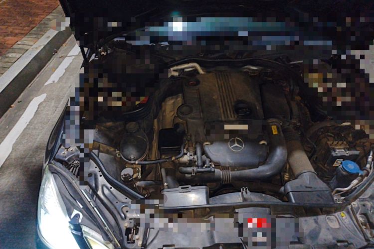 Used Mercedes-Benz E-Class 2011 E 260 L CGI Fashion Model Engine Bay Right