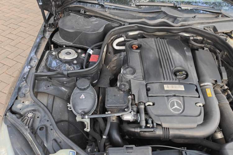 Used Mercedes-Benz E-Class 2011 E 200 L CGI Elegant Model Engine Bay Right