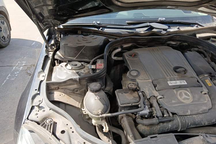 Used Mercedes-Benz E-Class 2011 E 200 L CGI Elegant Model Engine Bay Right