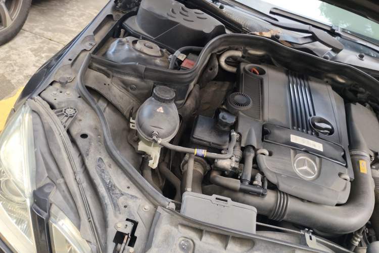 Used Mercedes-Benz E-Class 2011 E 200 L CGI Elegant Model Engine Bay Right