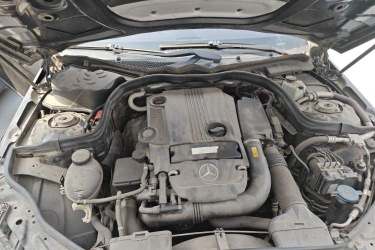 Used Mercedes-Benz E-Class 2011 E 200 L CGI Elegant Model Engine Bay