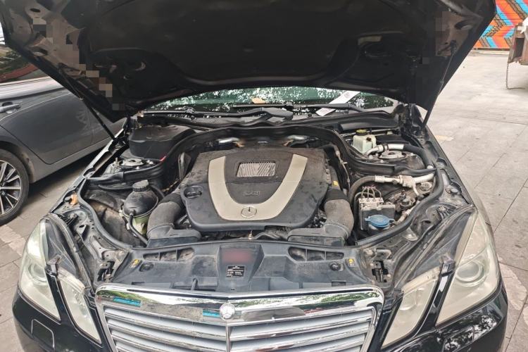 Used Mercedes-Benz E-Class 2011 E 300 L Elegant Model Engine Bay