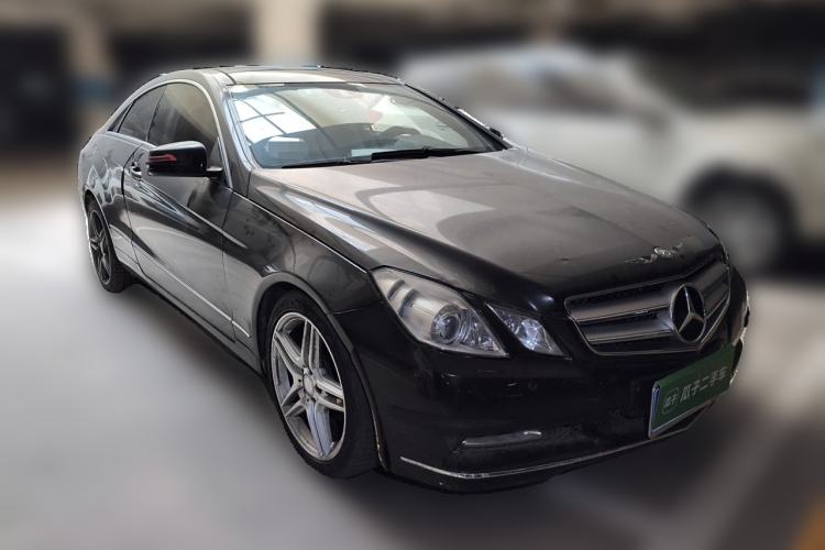 Used Mercedes-Benz E-Class 2011 E 260 CGI Coupe Front Right 45 Deg