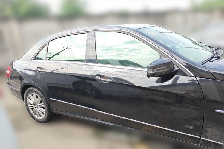 Used Mercedes-Benz E-Class 2011 E 200 L CGI Elegant Model Front Right 45 Deg