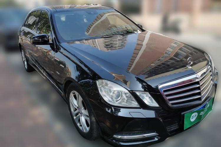 Used Mercedes-Benz E-Class 2011 E 260 L CGI Fashion Model Front Right 45 Deg