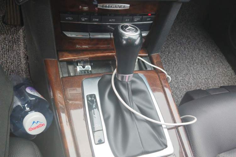 Used Mercedes-Benz E-Class 2011 E 200 L CGI Elegant Model Gear Lever