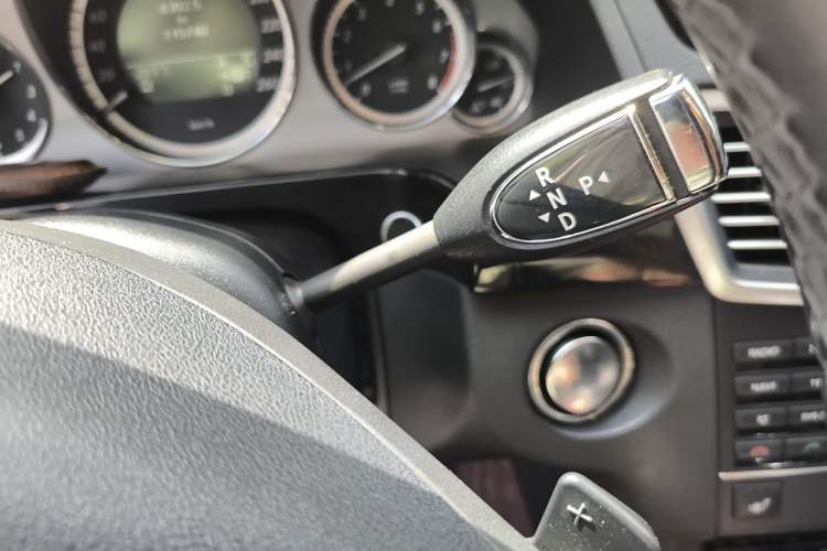 Used Mercedes-Benz E-Class 2011 E 300 L Fashion Prestige Model Gear Lever