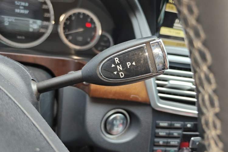 Used Mercedes-Benz E-Class 2011 E 300 L Elegant Model Gear Lever