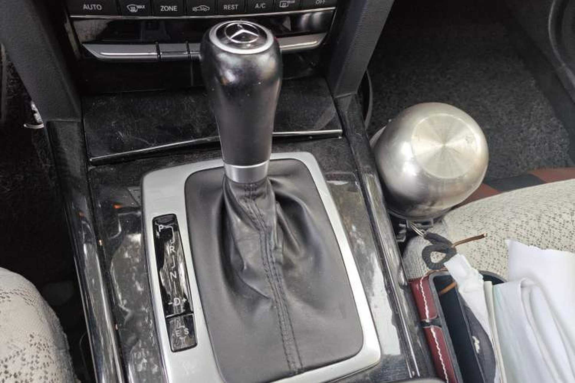 Used Mercedes-Benz E-Class 2011 E 260 L CGI Fashion Model Gear Lever